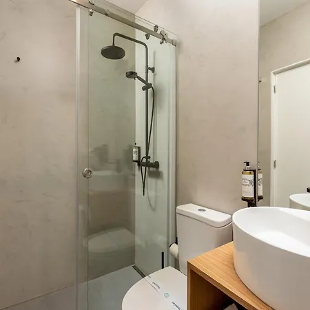 Feel Pinot Townhouse Oporto
