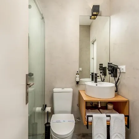 Feel Pinot Townhouse Oporto