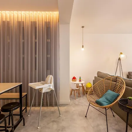 Feel Pinot Townhouse *
